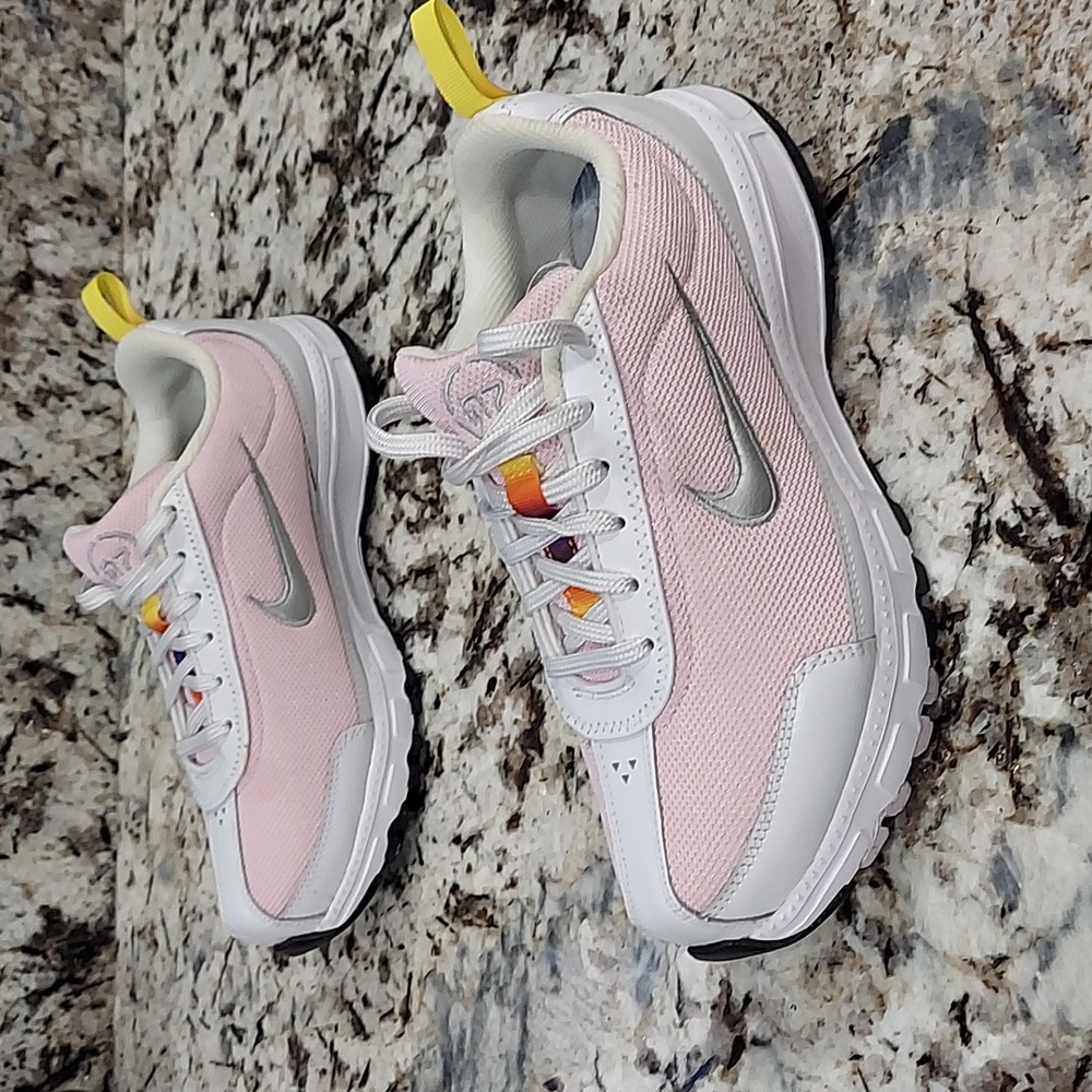 Nike Women's Sneakers - Pink and White